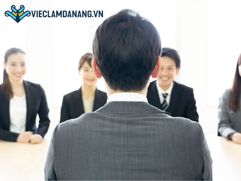 Mở rộng mối quan hệ với những người có thể giúp bạn trong lĩnh vực mà bạn quan tâm