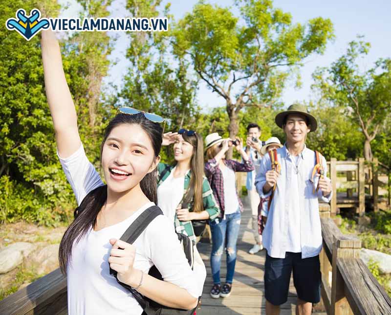 Hướng dẫn viên du lịch